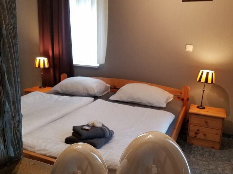 컴포트 룸, Zur Luppbode