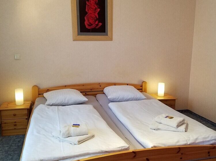 스탠다드 트리플 룸, Zur Luppbode