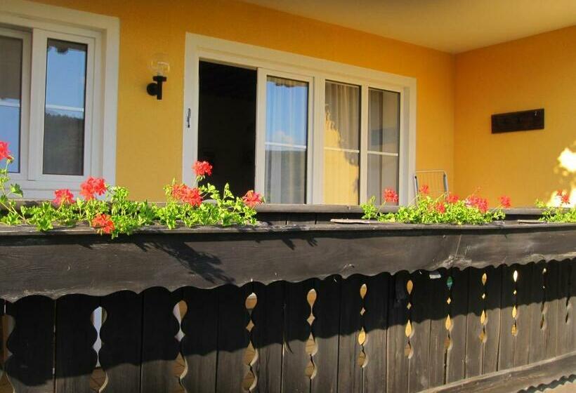 Family flat with terrace, Pension Sedlak