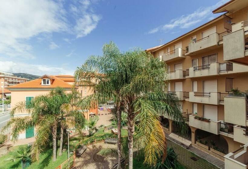 标准工作室, Residence Greco