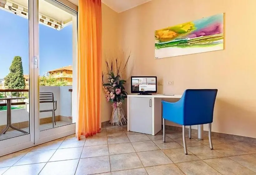 バルコニー付き１ベッドルームアパートメント, Residence Greco