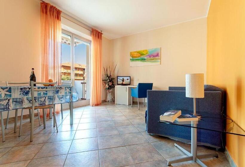 带1个卧室的带阳台的公寓, Residence Greco