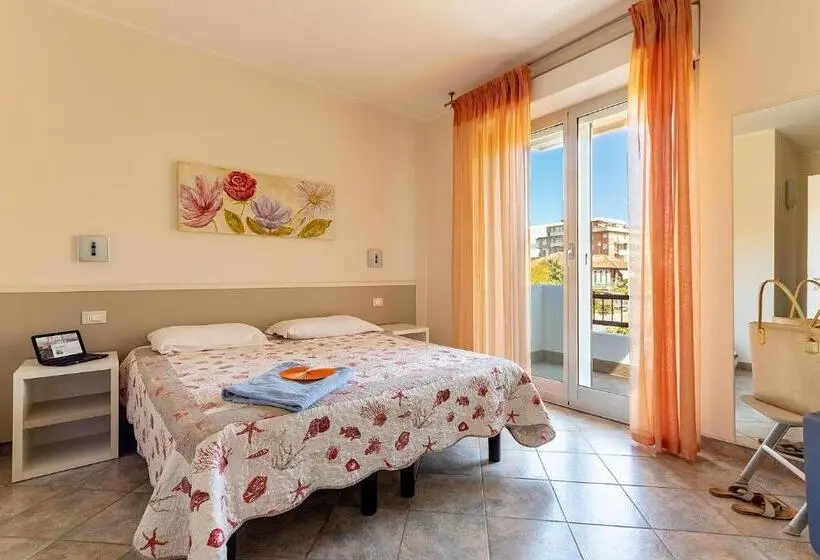 Huoneisto 1 Makuuhuone Puutarhanäkymä, Residence Greco