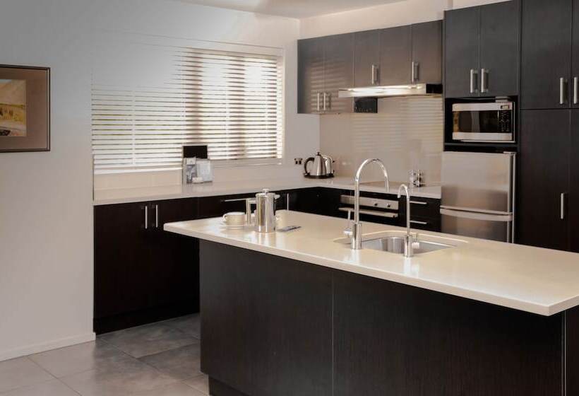 Апартаменты 3 Спальни, Village Lake Apartments
