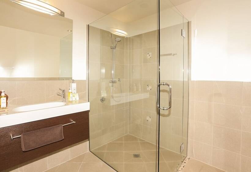 Апартаменты 3 Спальни, Village Lake Apartments