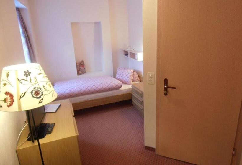 スタンダードシングルルーム, Escher