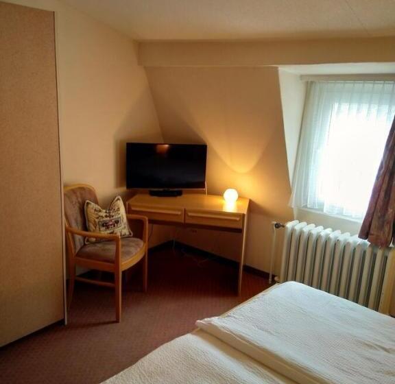 スタンダードルーム, Escher