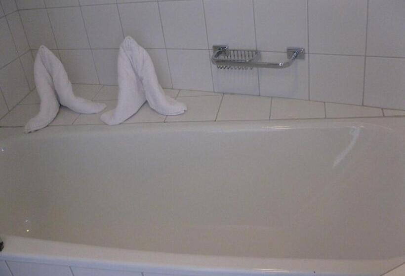 スーペリアールーム, Escher