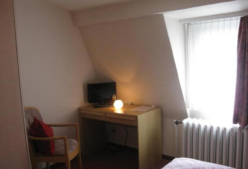 エコノミーシングルルーム, Escher