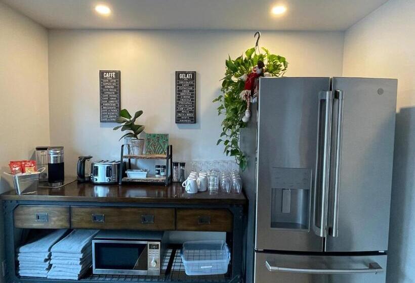 标准间, Le Pimbina