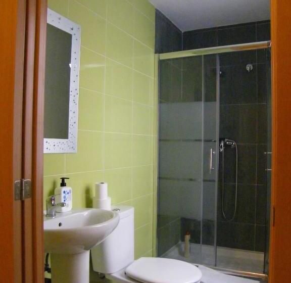 Номер Стандарт Совместная Ванная, Pensión Corona