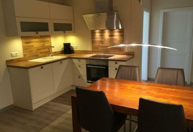 Apartamento 1 Dormitório com Sacada, Gästehaus Brandnerhof