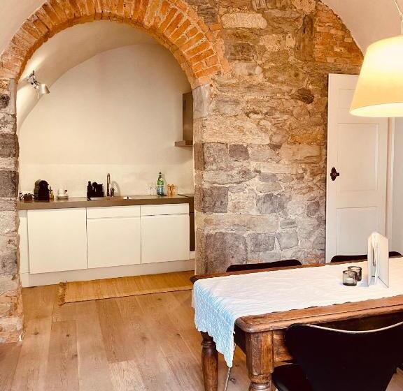 דירת חדר, Guesthouse Castagnola