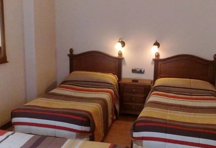 اتاق خانوادگی, Hostal Granada
