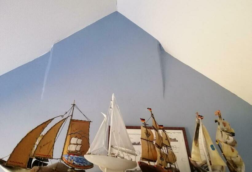 家庭间, Johan's Lodge