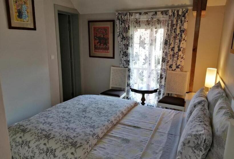 标准单人间, Johan's Lodge