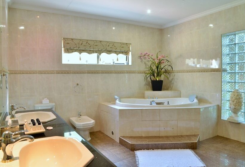 جناح عائلي, Stirling Manor Boutique Guest House