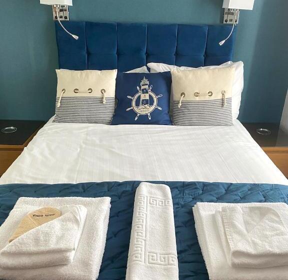 اتاق استاندارد, The Ashleigh