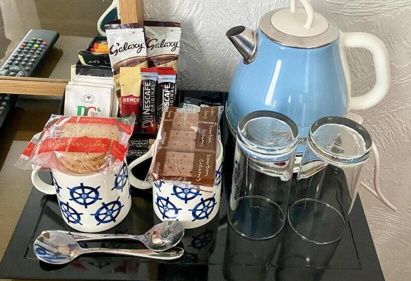 اتاق استاندارد, The Ashleigh