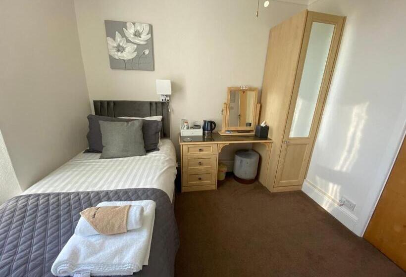 اتاق استاندارد یک نفره, The Ashleigh