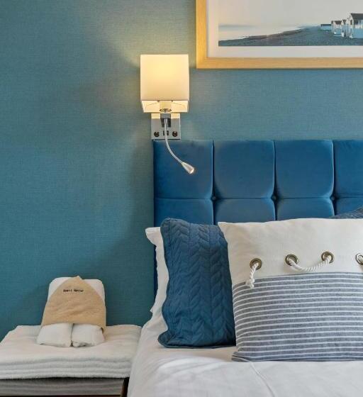 اتاق استاندارد, The Ashleigh