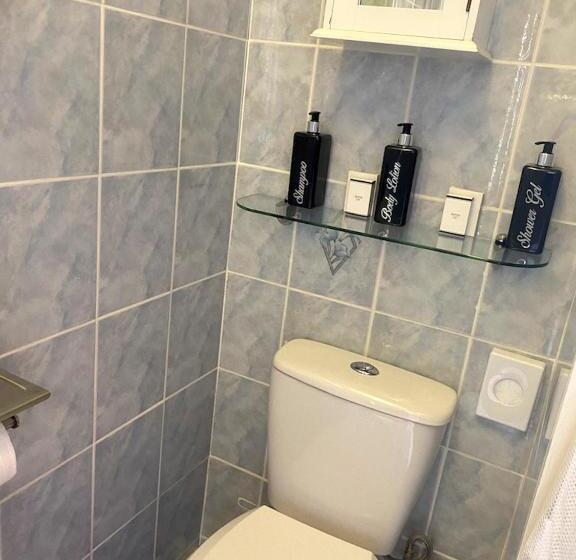 اتاق استاندارد با تخت بزرگ, The Ashleigh