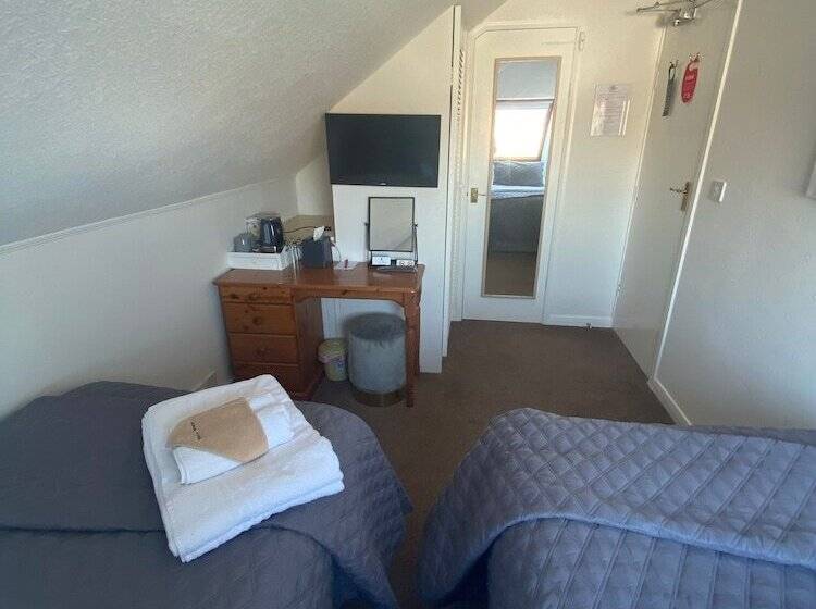 اتاق استاندارد, The Ashleigh