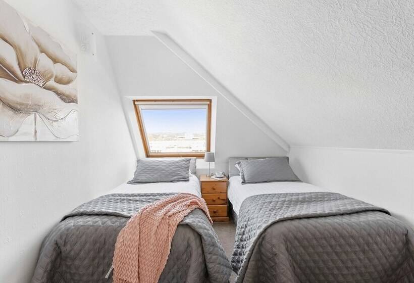 اتاق استاندارد, The Ashleigh