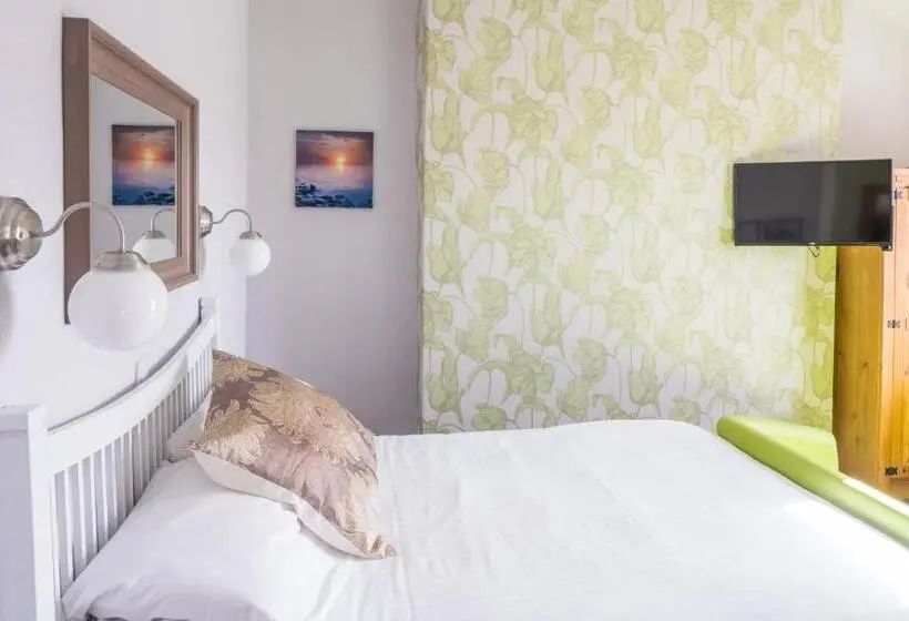 Perhesviitti, The Grafton Guest House