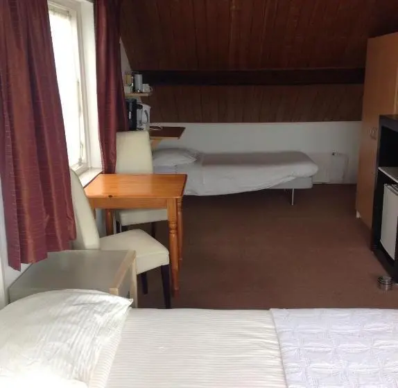 اتاق استاندارد سه نفره, Pension De Zeeschelp