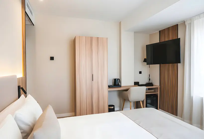 اتاق استاندارد, Gaudea Santa Pola