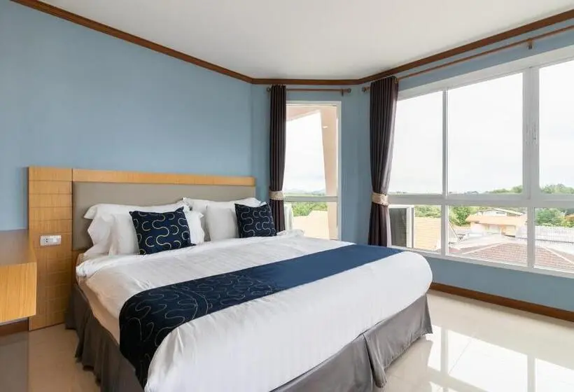 اتاق لوکس با بالکن و چشم‌انداز دریا, Goldenbeach Boutique Resort