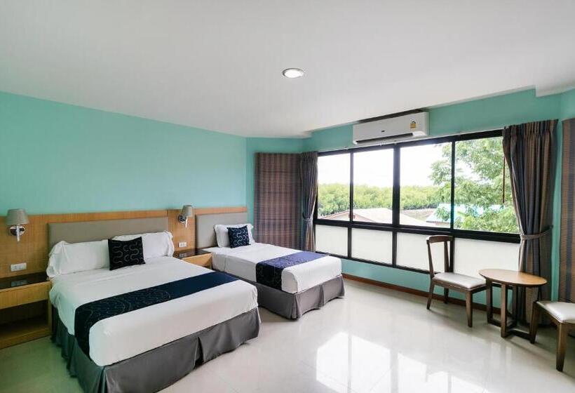 스탠다드 트리플 룸, Goldenbeach Boutique Resort