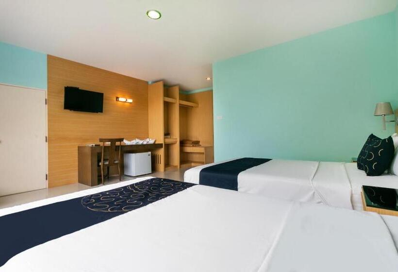 스탠다드 트리플 룸, Goldenbeach Boutique Resort