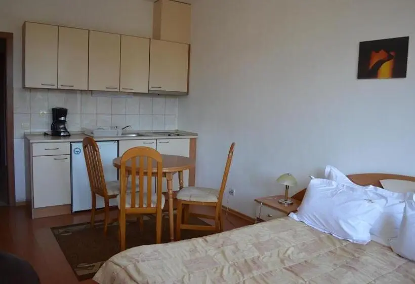 Standard Studio, Apartments Flora Daisy