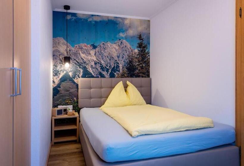 标准单人间, Energiepension Schwaiger