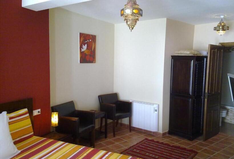 اتاق استاندارد, Boabdil Guesthouse