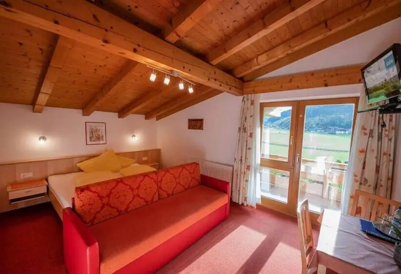 Standard Kolmen Hengen Huone Parveke, Landhaus Hofer