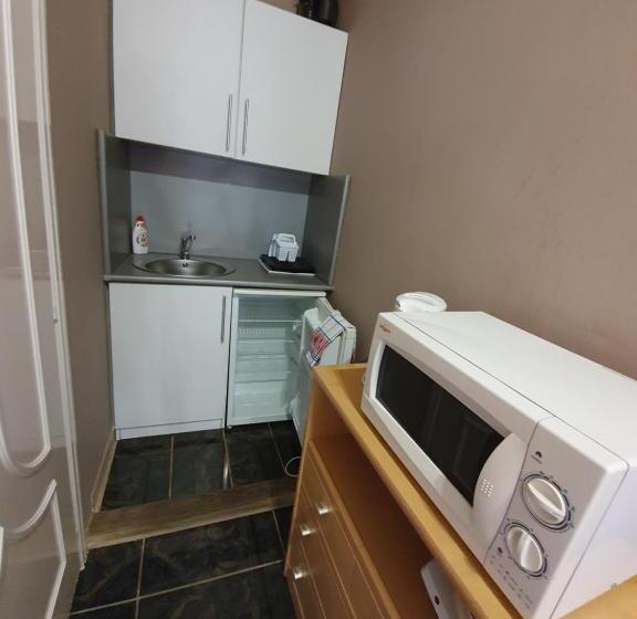 套房, Party Vendégház