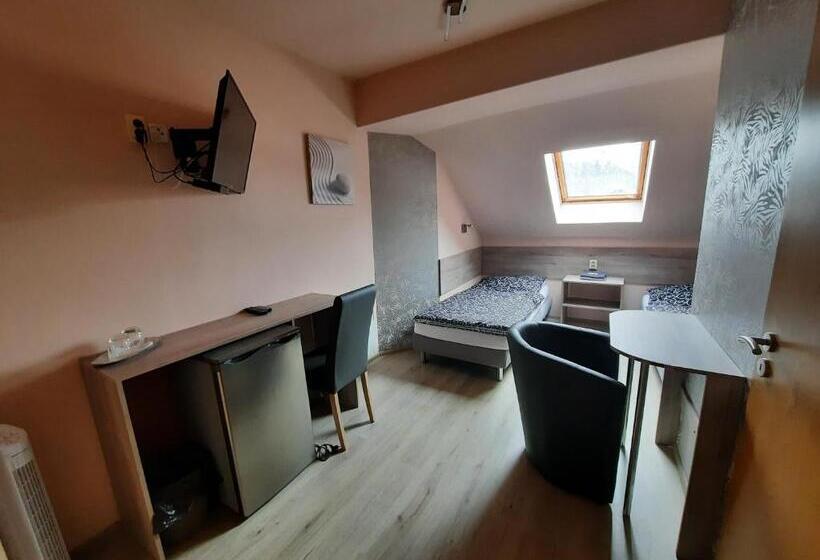 غرفة قياسية, Penzion Avena