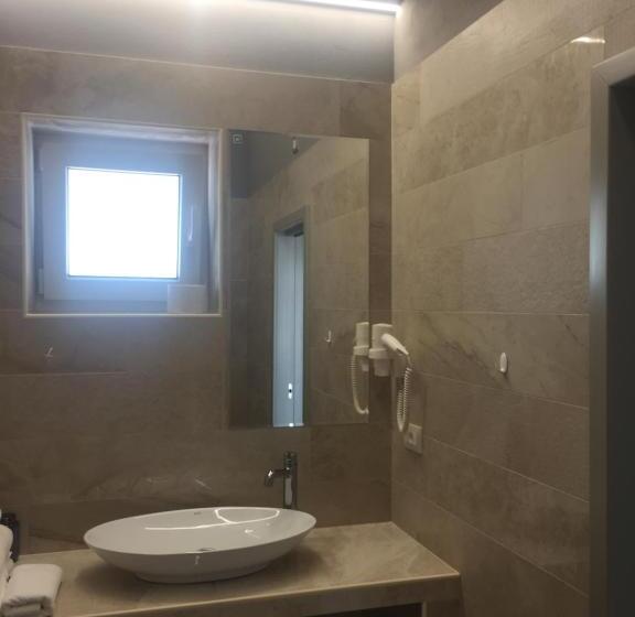 اتاق استاندارد سه نفره, Rooms And Apartments Lisjak