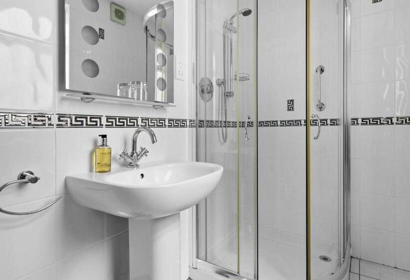 标准间, The Berburry