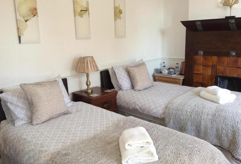 标准间, The Gables