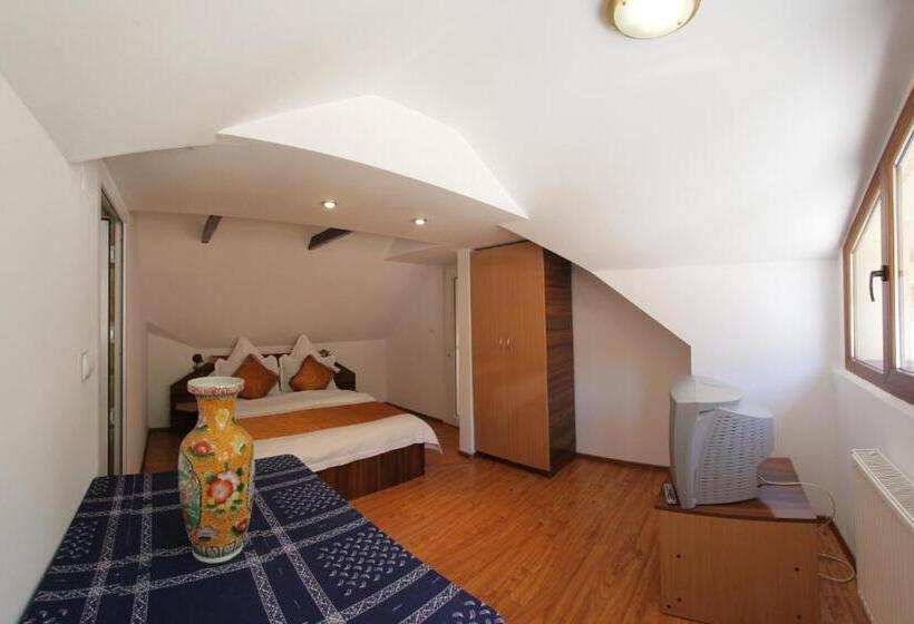 2ベッドスイートルーム, Pension Cuibul Viselor