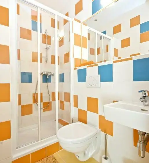 Standard Yhden Hengen Huone, Pension Ibérica
