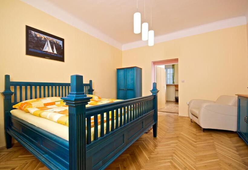 1ベッドルームアパートメント, Pension Ibérica