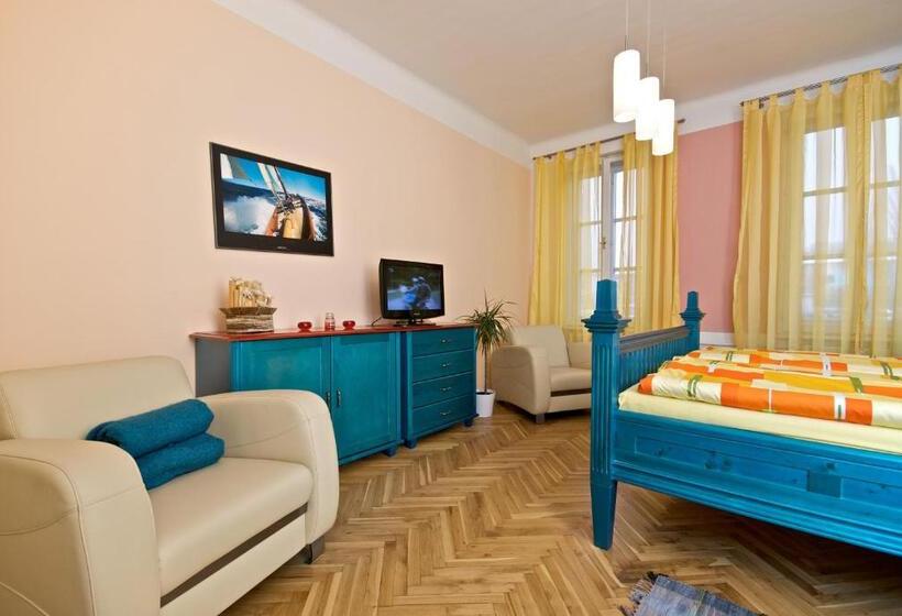 1ベッドルームアパートメント, Pension Ibérica