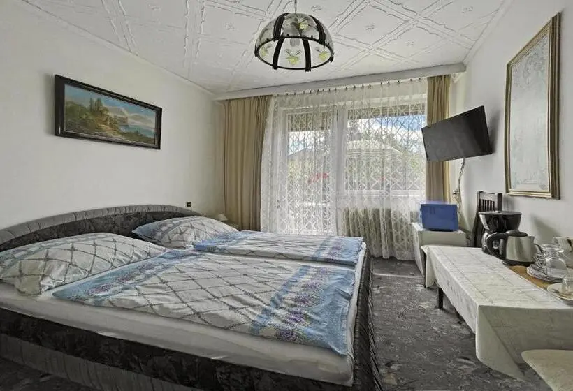 2 Bedroom Suite with Balcony, Pension Villa Hany