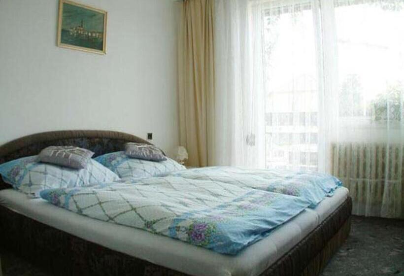 2 Bedroom Suite with Balcony, Pension Villa Hany