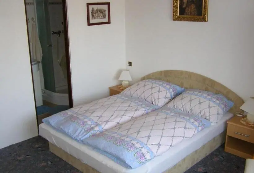اتاق استاندارد, Pension Villa Hany